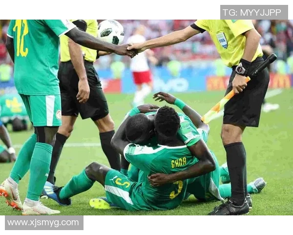 华奇巴托与龙尼昂的精彩对决揭示足球战术与团队合作的魅力